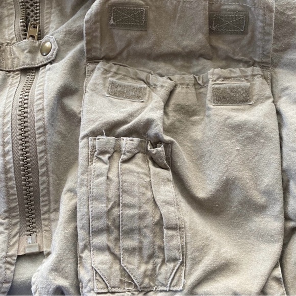 Vintage Banana Republic Safari Utility Vest Sz L - Picture 3 of 8